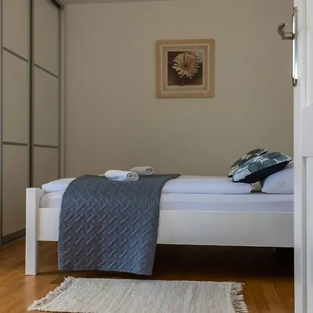 Ellen Sophie By Interhome